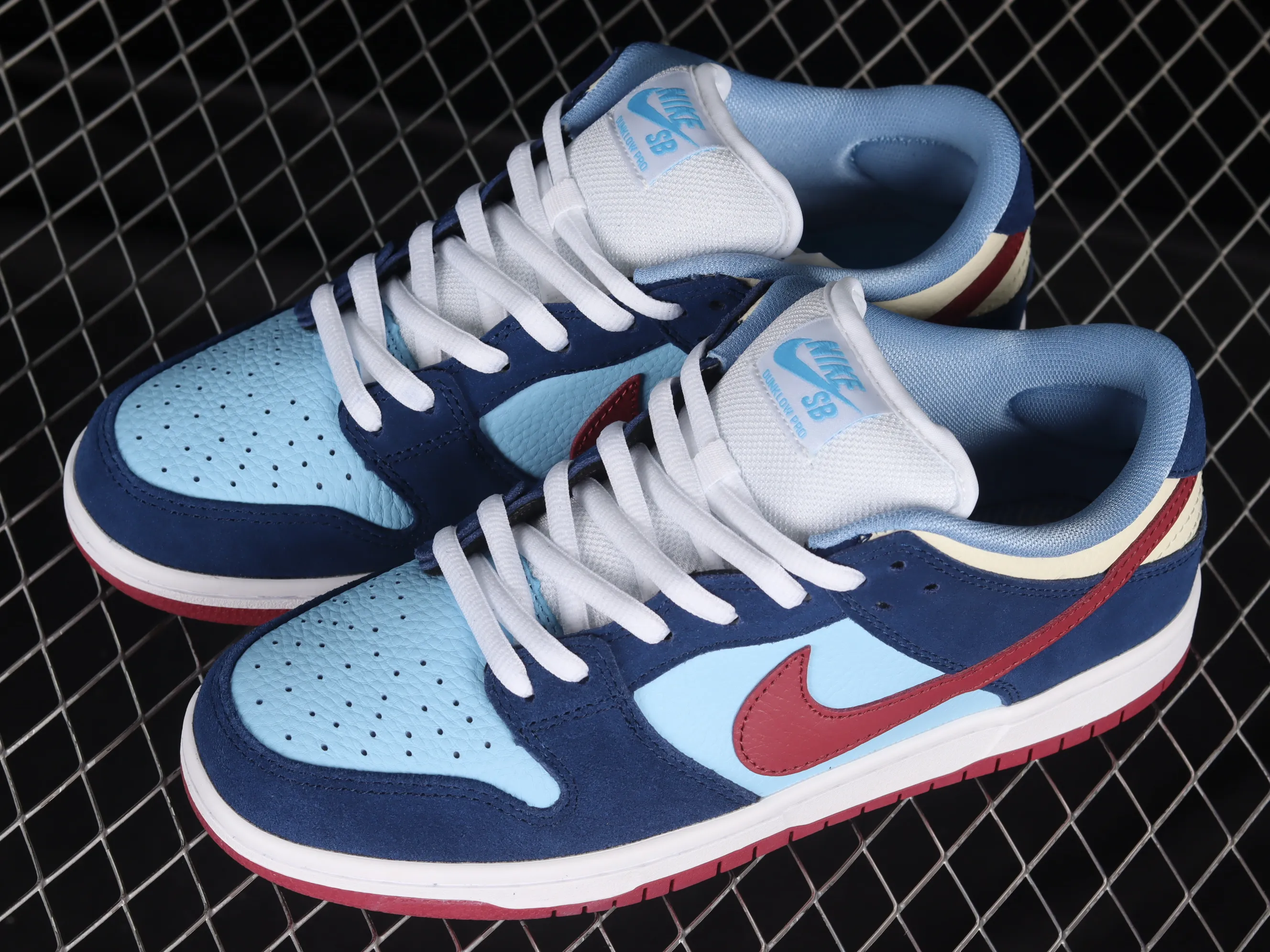 All categories Nk SB Dunk series Nk SB Dunk Low low-top sneakers Nk Dunk SB x FTC "Finally 20 Year" SB low-top sports and leisure sneakers 313170-463